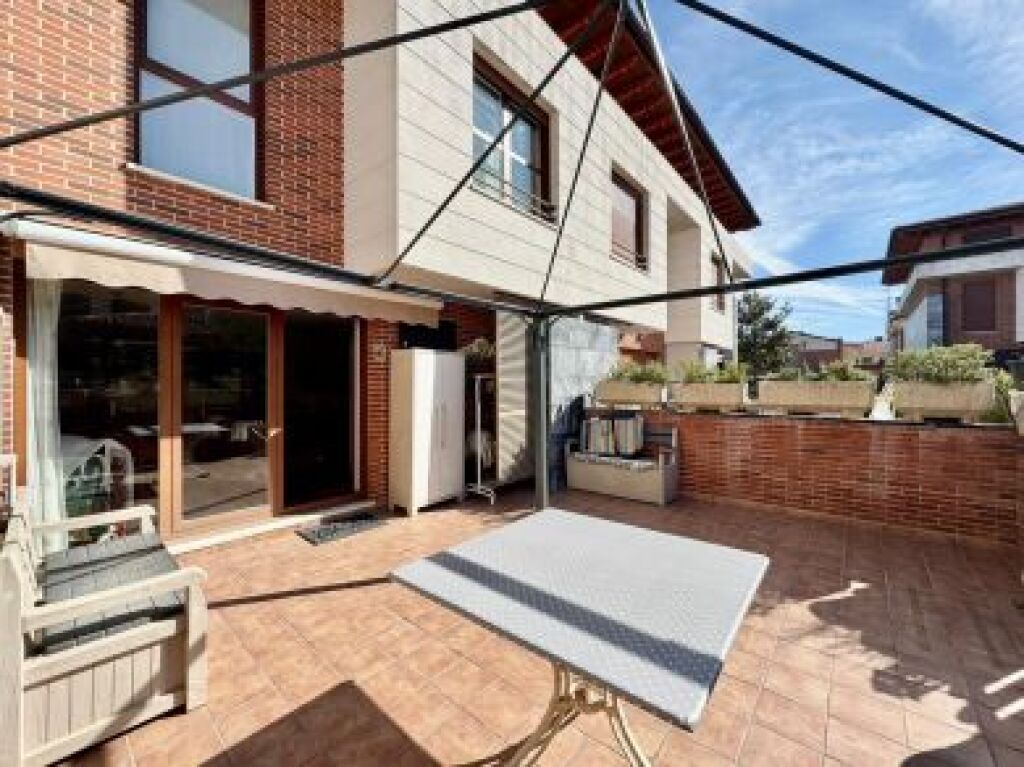 Imagen 3 de Casa-Chalet en Venta en Miranda De Ebro Burgos