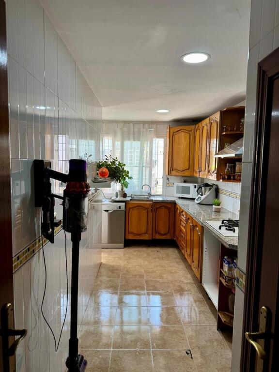 Imagen 3 de Encantadora casa con piscina y jardín. Imagen 3 de Encantadora casa con piscina y jardín.