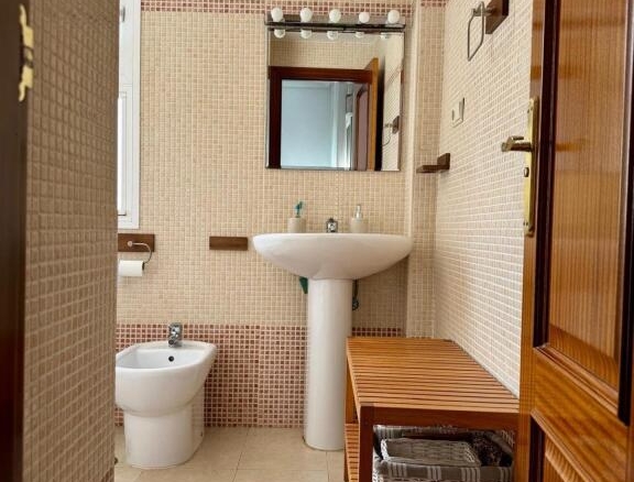 Imagen 4 de Encantadora casa con piscina y jardín.