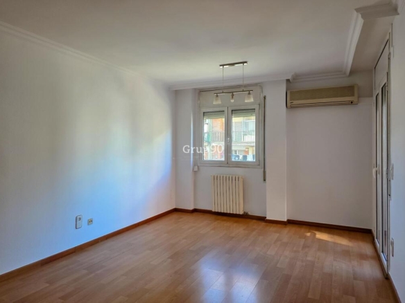 Imagen 3 de ? Amplio y luminoso piso en la zona Alcalde Porqueres