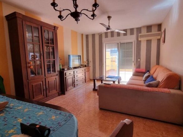 Imagen 1 de Dúplex en Roquetas de Mar: Tu Nuevo Hogar Espera por Ti ?