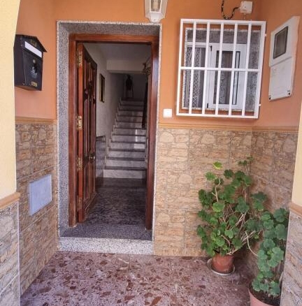 Imagen 2 de Casa-Chalet en Venta en Ejido