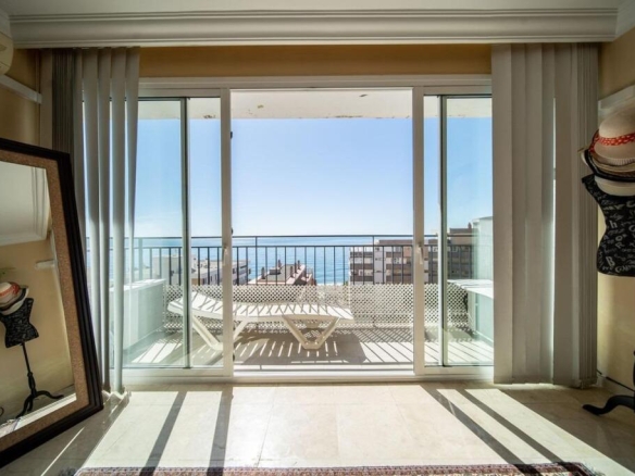 Imagen 2 de ÁTICO DÚPLEX CON VISTAS AL MAR EN CARVAJAL