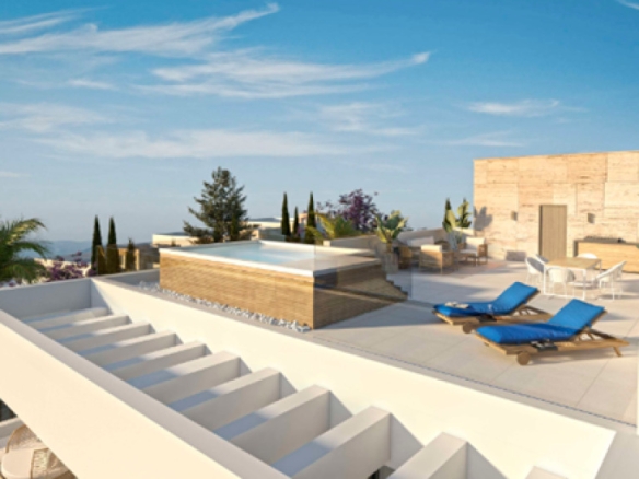 Imagen 2 de ESPACIOSA VILLA EN VENTA CON UN ALTO NIVEL DE CALIDAD EN SABINILLAS