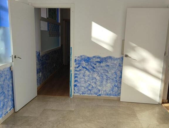 Imagen 4 de SE VENDE LOCAL COMERCIAL A PIE DE CALLE EN UNA DE LAS ZONAS MÁS DEMANDADAS DE ESTEPONA