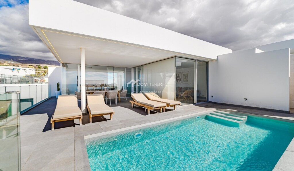 Imagen 3 de Casa-Chalet en Venta en Adeje Santa Cruz de Tenerife Imagen 3 de Casa-Chalet en Venta en Adeje Santa Cruz de Tenerife