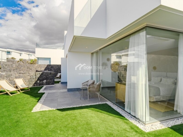 Imagen 4 de Casa-Chalet en Venta en Adeje Santa Cruz de Tenerife