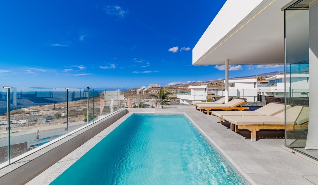 Imagen 1 de Casa-Chalet en Venta en Adeje Santa Cruz de Tenerife