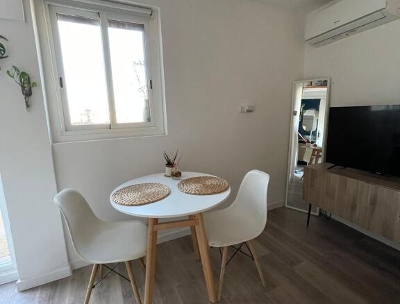 Imagen 2 de (LEER DESCRIPCIÓN) ESPECTACULAR LOFT  EN VILADECANS CON 35 M2 DE TERRAZA TOTALMENTE AMUEBLADO - SIN ASCENSOR