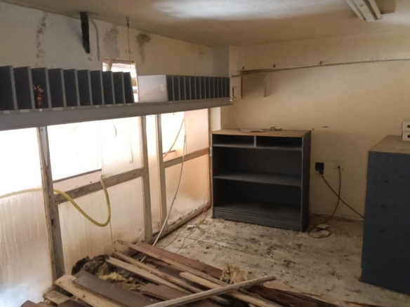 Imagen 2 de Oportunidad de Inversión en Local Comercial en Logroño - Zona Residencial