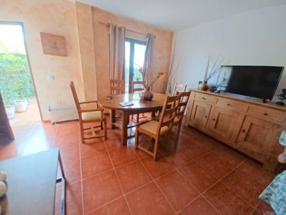 Imagen 4 de ESPECTACULAR ADOSADO EN ALQUILEREN CASARES COSTA