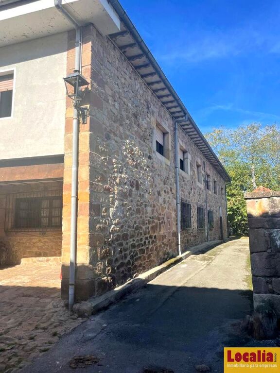 Imagen 1 de Auténtica casa rural para negocio