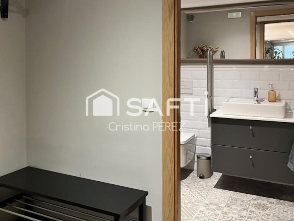 Imagen 4 de Exclusivo Inmueble de 238m2 con 2 plazas de pk