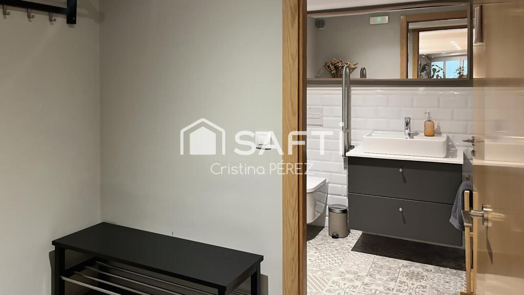 Imagen 4 de Exclusivo Inmueble de 238m2 con 2 plazas de pk