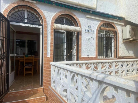 Imagen 3 de Bungalow en planta baja en la urbanización Oasis