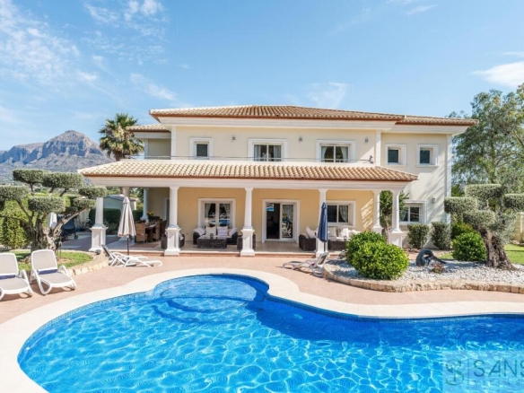 Imagen 1 de Casa-Chalet en Venta en Javea/Xabia Alicante