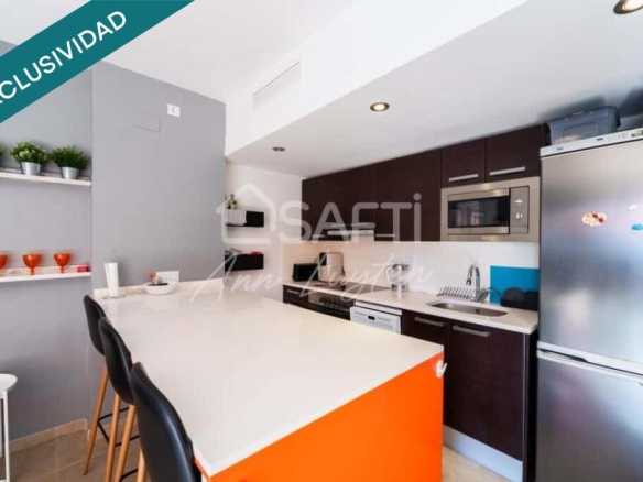 trastero y piscina Roses