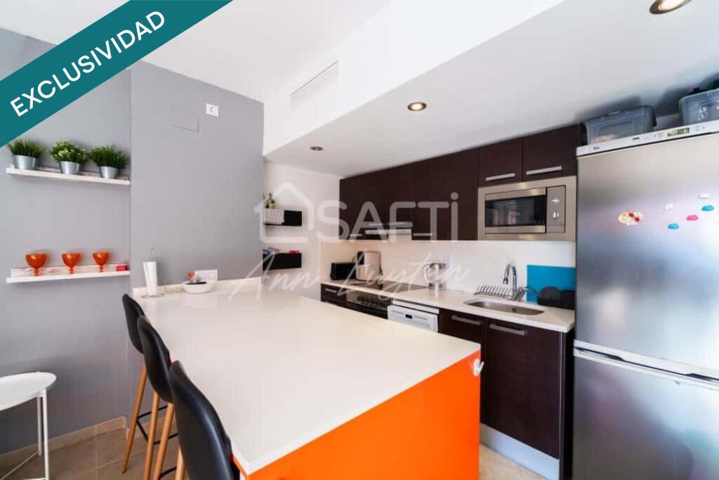 trastero y piscina Roses