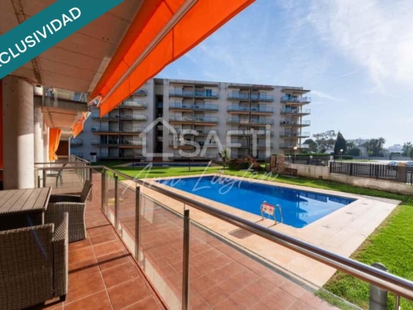 Imagen 1 de Piso con parking privado