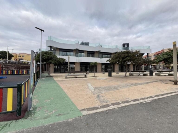 Imagen 1 de SE ALQUILA LOCAL COMERCIAL EN C.C. EN LA MISMA PLAYA DE LA GARITA