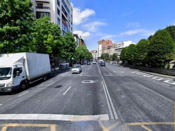 Imagen 1 de Atractivo local comercial en corazón de Santander