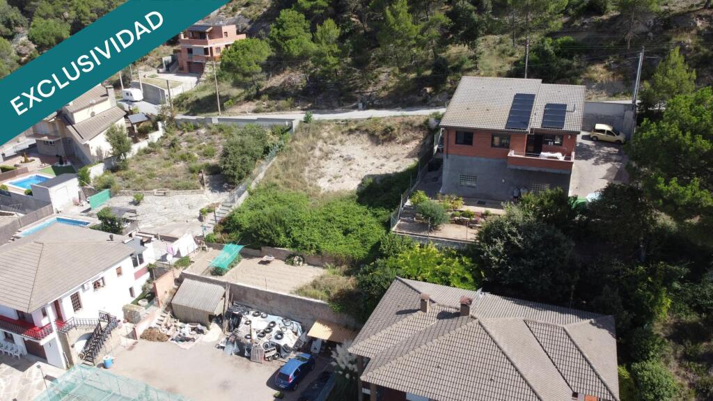 Imagen 2 de Espléndido terreno con rebaje realizado.