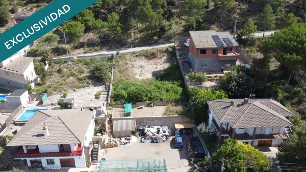 Imagen 3 de Espléndido terreno con rebaje realizado.