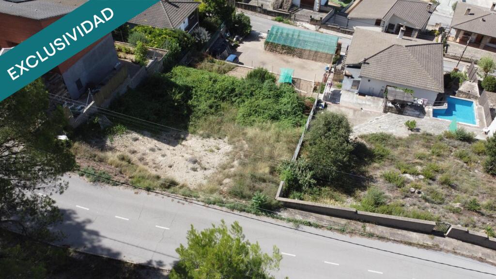 Imagen 4 de Espléndido terreno con rebaje realizado.