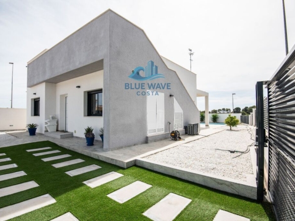 Imagen 1 de Chalet Independiente en Pinar De Campoverde