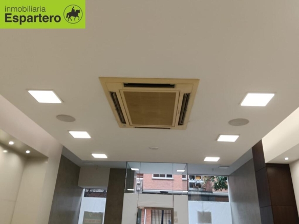 Imagen 4 de Amplio Local Comercial en el centro de Logroño