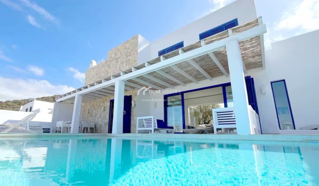 Imagen 1 de Casa-Chalet en Venta en Adeje Santa Cruz de Tenerife