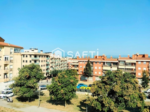 Imagen 2 de Gran oportunidad en Blanes: ¡Reforma y multiplica!