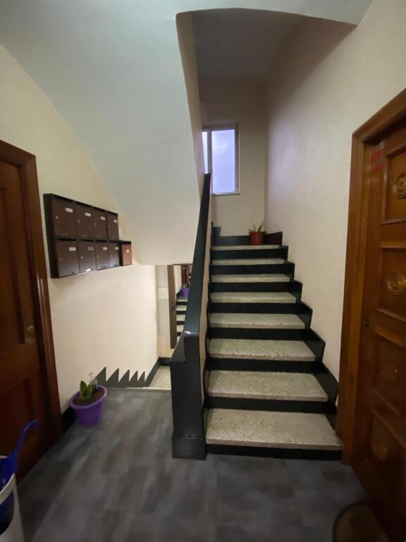 amueblado y recién pintado amueblado y recién pintado