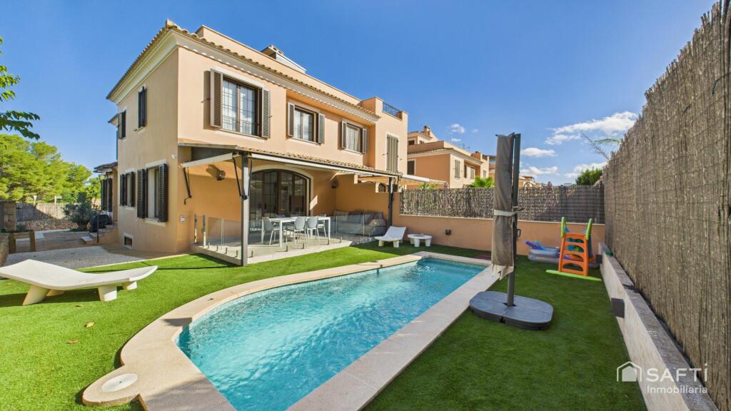 Imagen 2 de Villa de diseño amueblada y conectada en Puig de Ros – C/ Esparver Imagen 2 de Villa de diseño amueblada y conectada en Puig de Ros – C/ Esparver