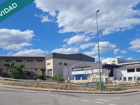 Imagen 2 de EXCELENTE OPORTUNIDAD. SOLAR INDUSTRIAL EN ONTINYENT