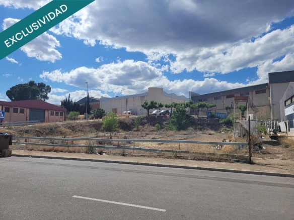 Imagen 3 de EXCELENTE OPORTUNIDAD. SOLAR INDUSTRIAL EN ONTINYENT