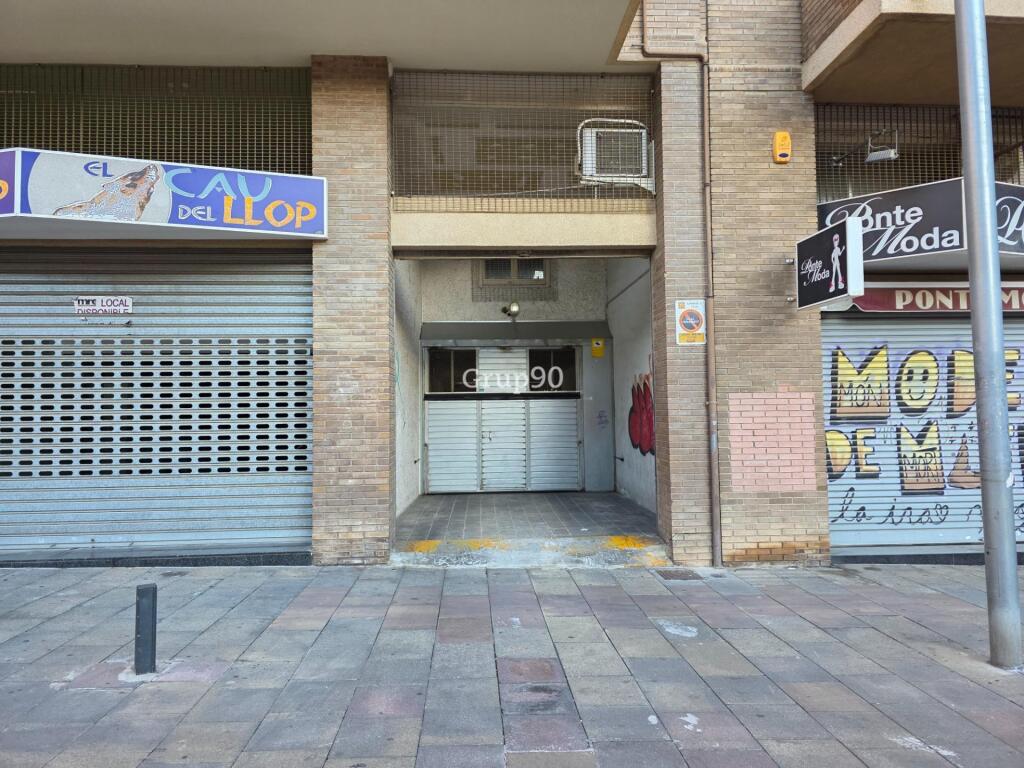 Imagen 2 de Plaza de garaje en la calle Lluís Companys – Escorxador ?