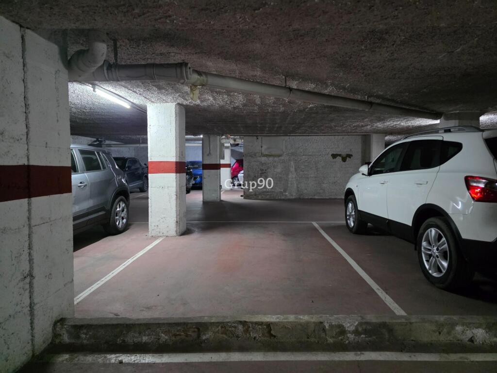 Imagen 4 de Plaza de garaje en la calle Lluís Companys – Escorxador ?