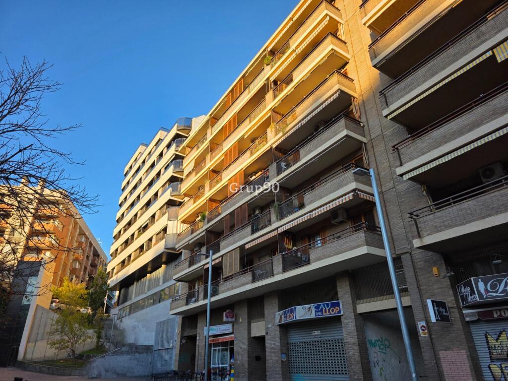 Imagen 1 de Plaza de garaje en la calle Lluís Companys – Escorxador ?