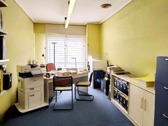 Imagen 3 de Local en alquiler en Santander de 70 m2