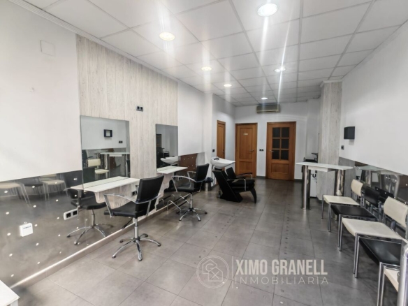 Imagen 1 de Local comercial en Alquiler en Vall D Uxo