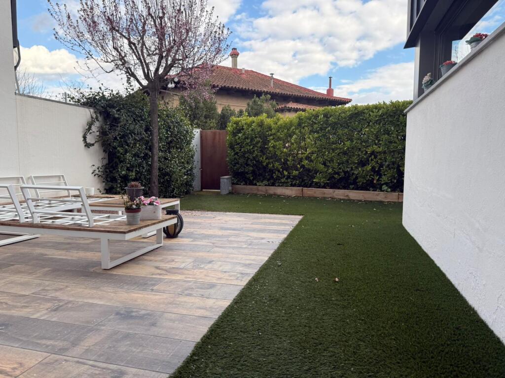 Imagen 3 de ESPECTACULAR CASA EN CENTRO CENTELLES!! Imagen 3 de ESPECTACULAR CASA EN CENTRO CENTELLES!!