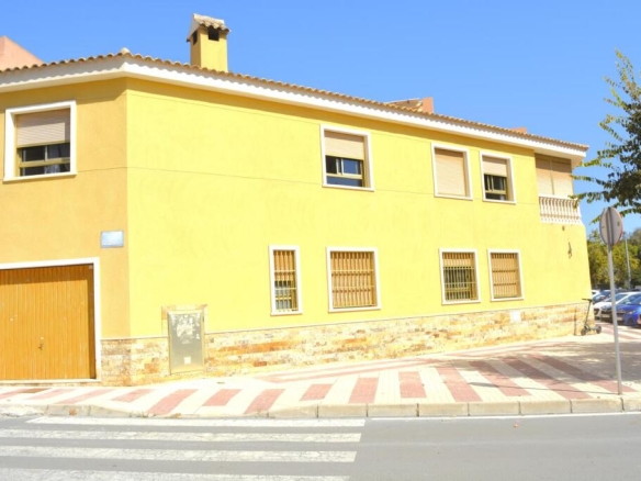 Imagen 1 de Venta de casa en El campello