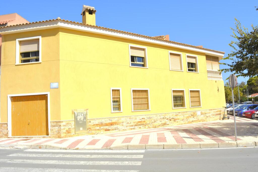 Imagen 1 de Venta de casa en El campello