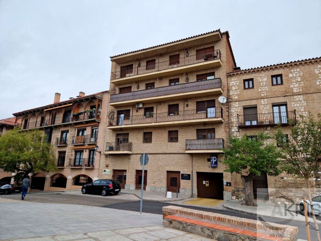 Imagen 2 de ? Piso exclusivo con gran terraza y vistas al casco histórico de Toledo