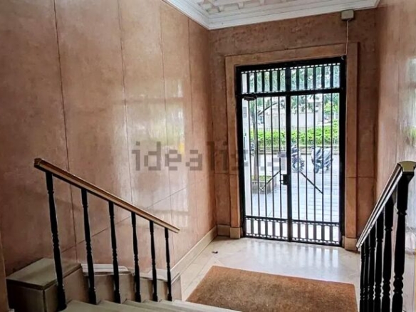 Imagen 2 de Local en alquiler en Santander de 150 m2