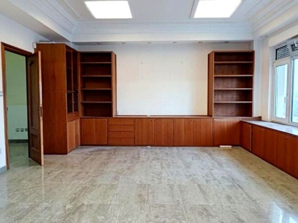 Imagen 3 de Local en alquiler en Santander de 150 m2