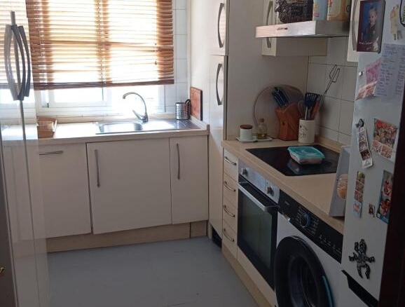 Imagen 3 de Estupendo piso en Los Bermejales con plaza de garaje y trastero!!!