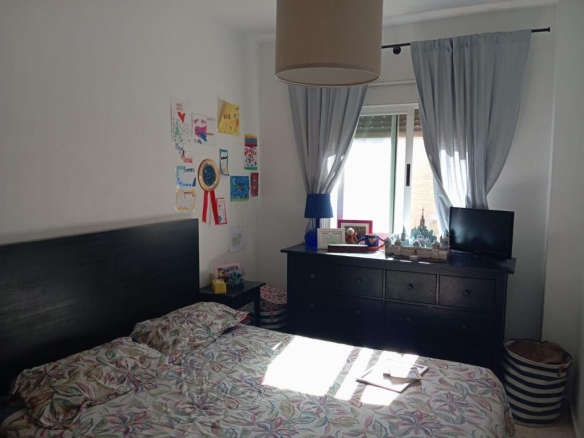 Imagen 4 de Estupendo piso en Los Bermejales con plaza de garaje y trastero!!!