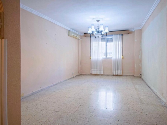 Imagen 2 de Entreplanta junto avenida de MIraflores